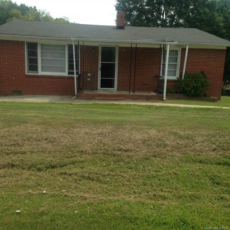 308 Dixon Rd, Lancaster, SC 29720