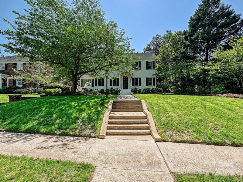 2018 Radcliffe Ave, Charlotte, NC 28207