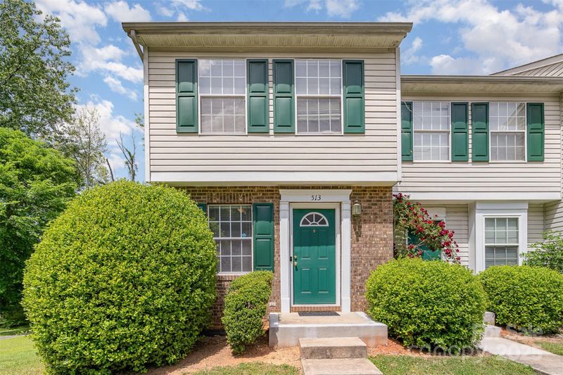 513 Lex Dr, Charlotte, NC 28262