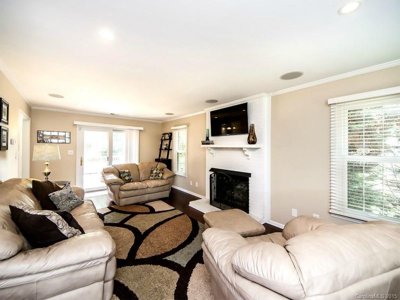 10206 Prince Edward Ln, Charlotte, NC 28277