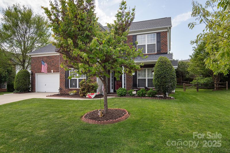 1002 Banaba Dr, Indian Trail, NC 28079