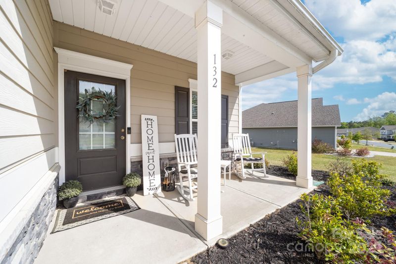 132 Moores Branch Rd, Mount Holly, NC 28120