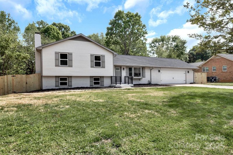 205 Mcgregor Rd, Gastonia, NC 28056