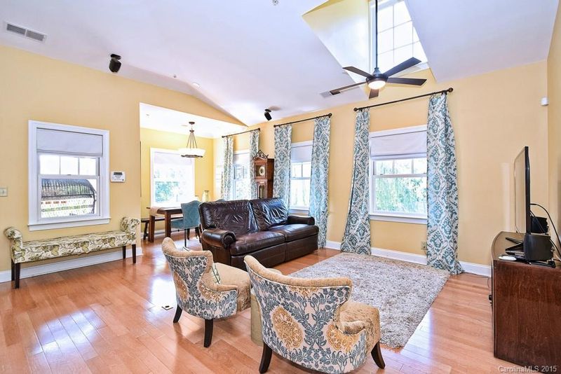 127 S Summit Ave #127, Charlotte, NC 28208