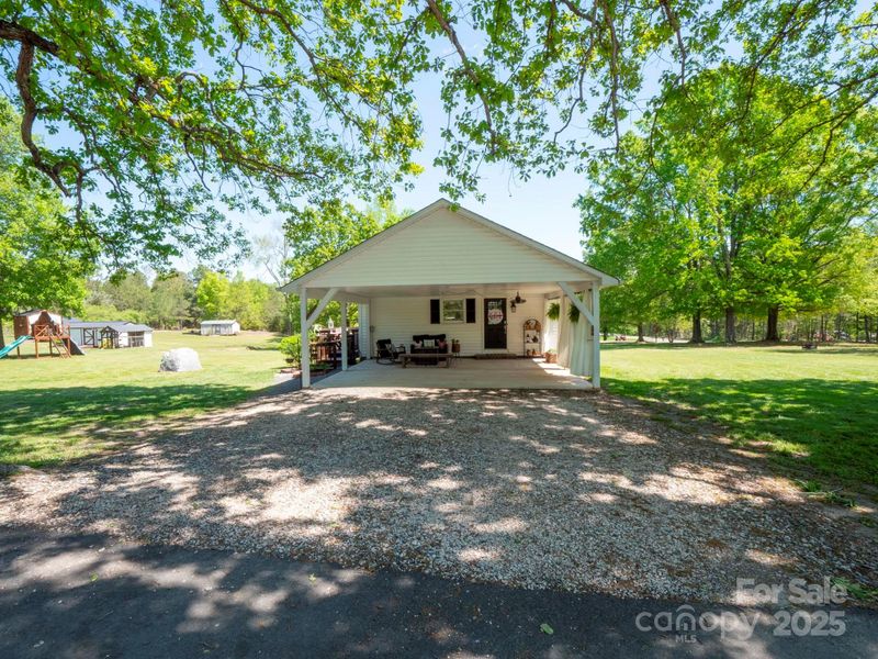 2008 Faulkner Rd, Clover, SC 29710