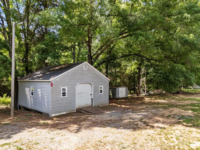 14536 E Rocky River Rd, Davidson, NC 28036