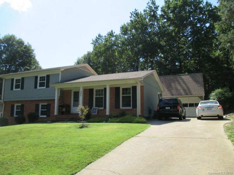 325 Wilcrest Dr, Matthews, NC 28105