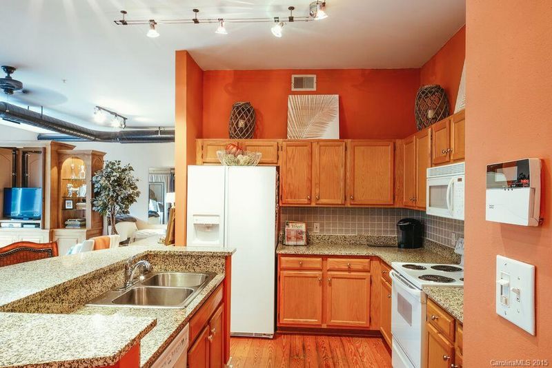 404 Laurel Ave #18, Charlotte, NC 28204