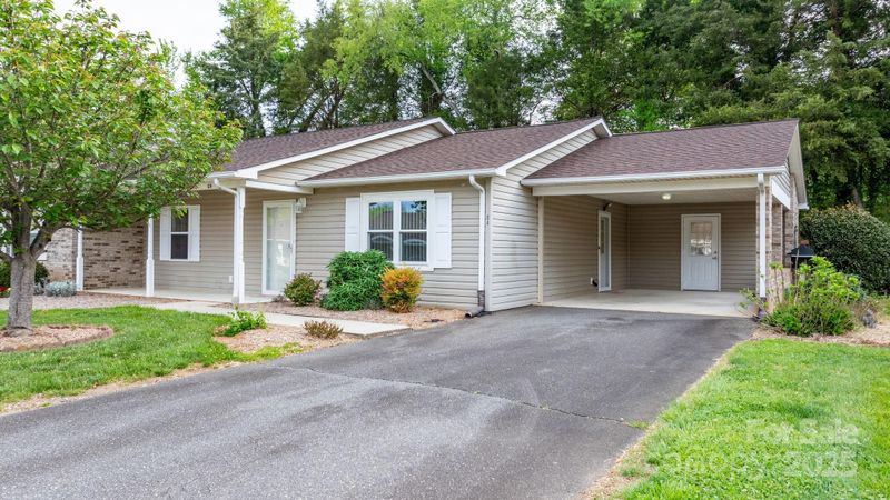 505 2nd Street Pl NE #C4, Conover, NC 28613