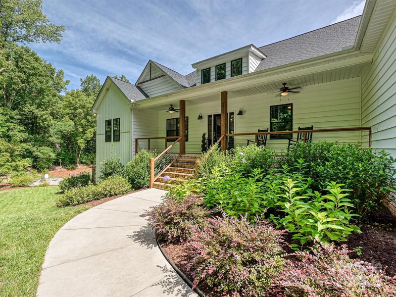 7927 Fairmont Dr, Waxhaw, NC 28173