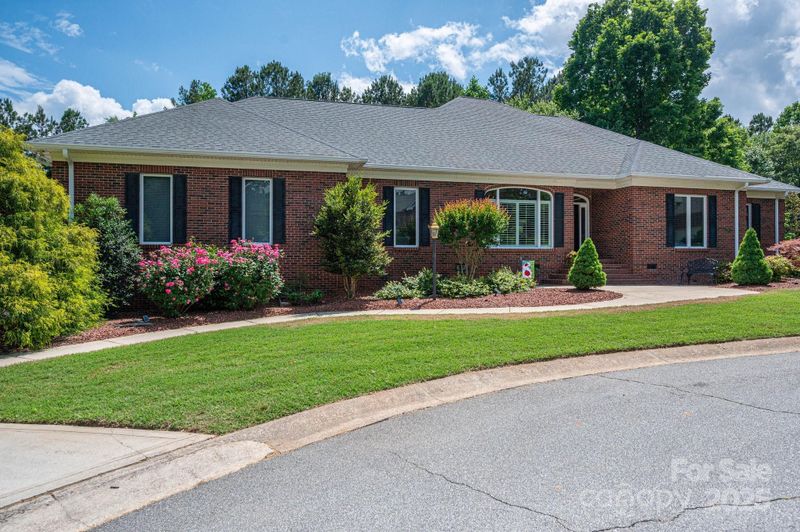 216 Commodore Ct, Belmont, NC 28012