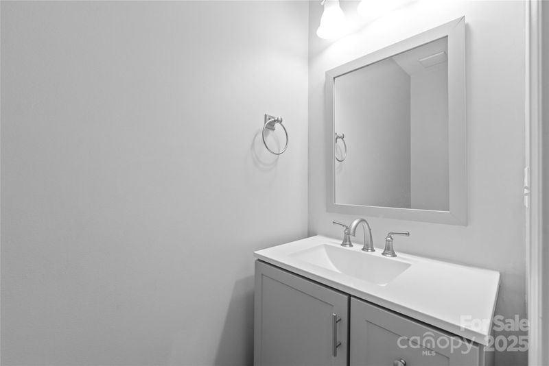 11011 Alderbrook Ln, Charlotte, NC 28270