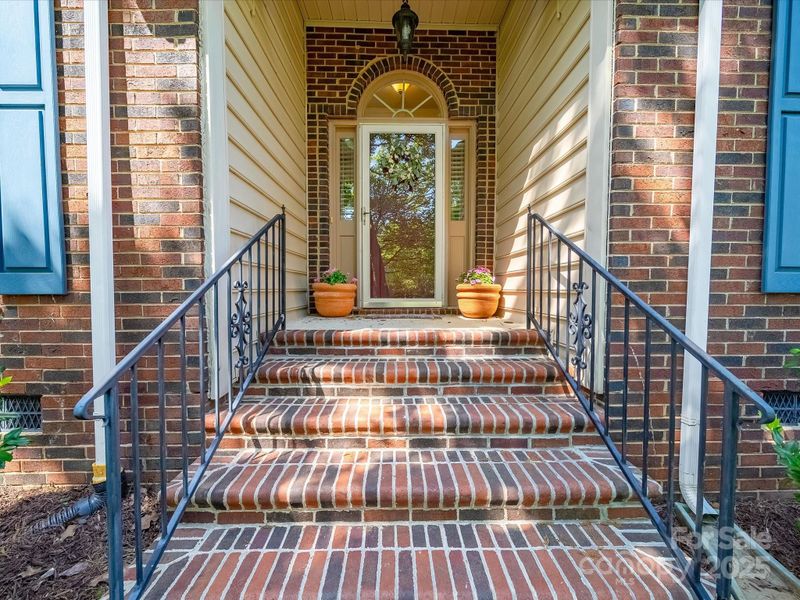 1257 Mill Race Ln, Matthews, NC 28104
