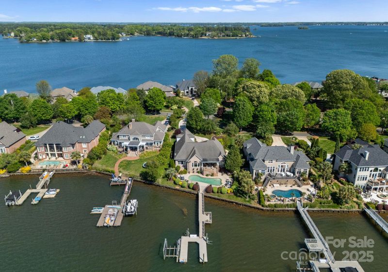 3507 Governors Island Dr, Denver, NC 28037