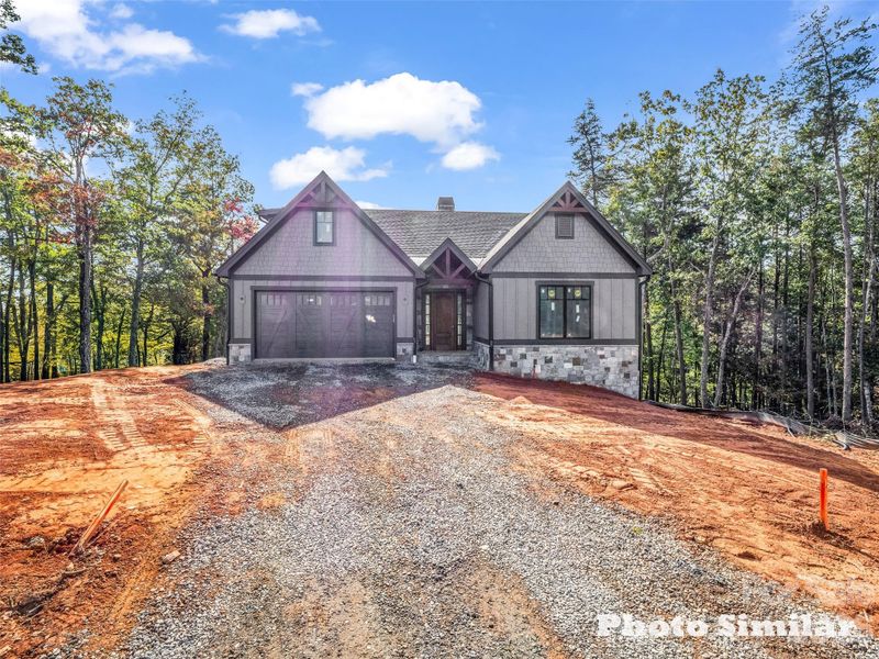 1 Jackson Ridge Ln, Mill Spring, NC 28756