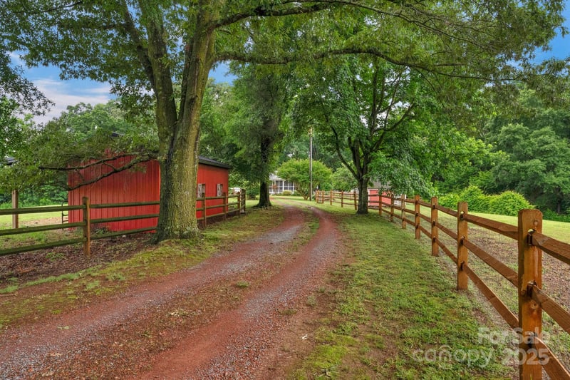1607 Old Lawyers Rd, Marshville, NC 28103