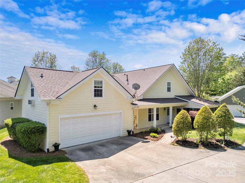 13216 Old Compton Ct, Pineville, NC 28134