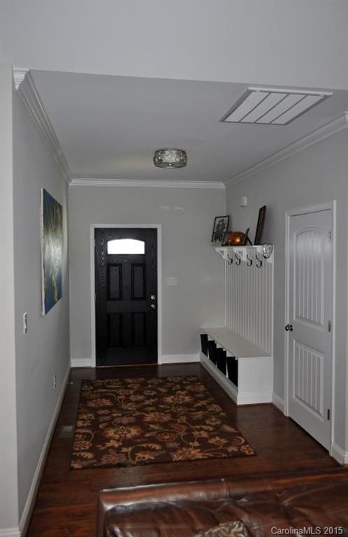 169 Wheatfield Dr, Statesville, NC 28677