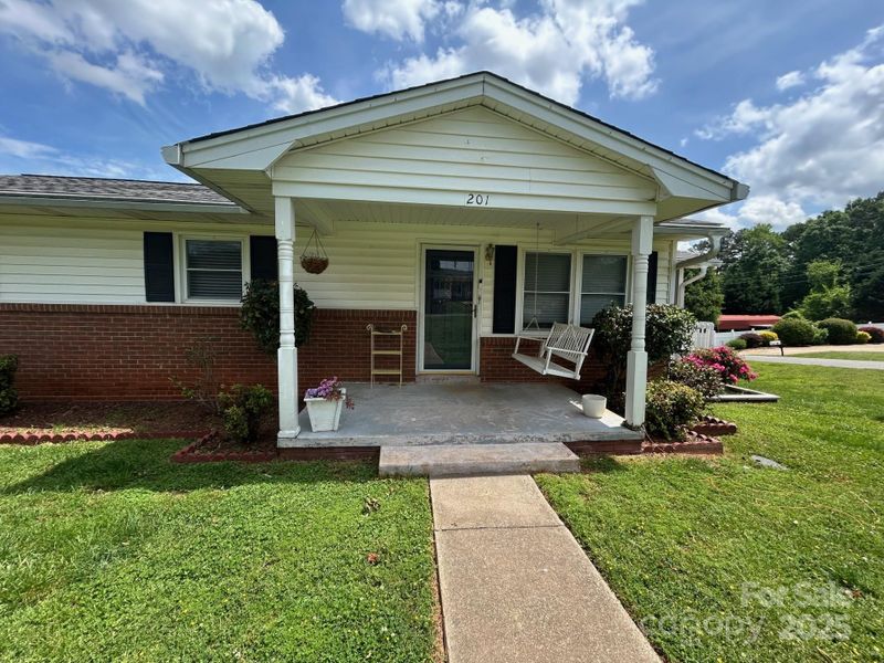 201 Mitchell St, Belmont, NC 28012