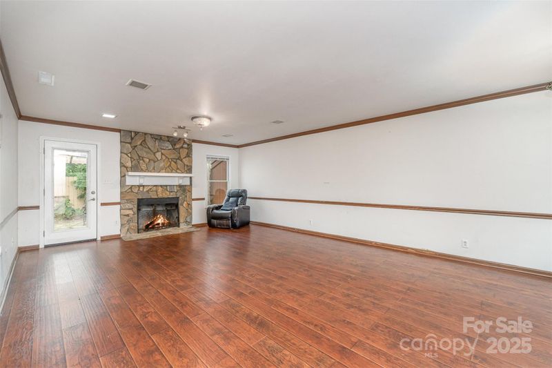 652 Camrose Cir NE, Concord, NC 28025
