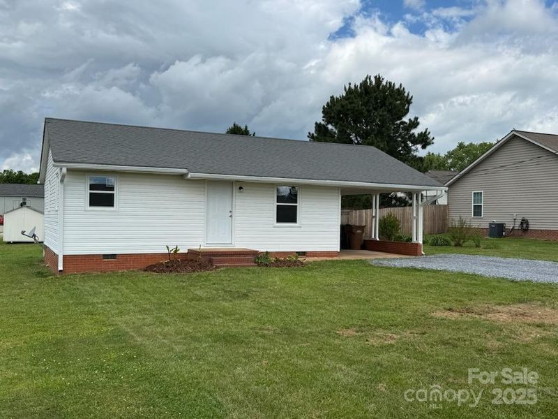 2109 Boggs St, Lincolnton, NC 28092