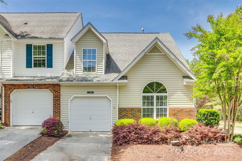 5206 Fire Water Ln, Fort Mill, SC 29707