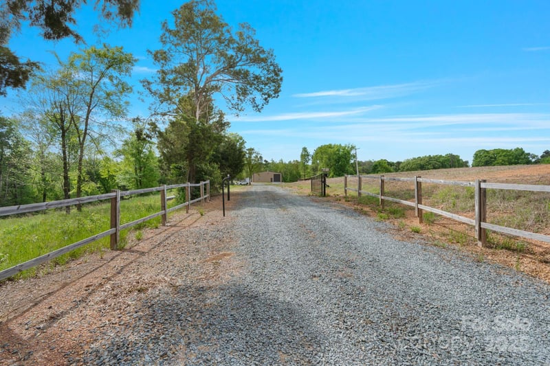 10016 Morgan Mill Rd, Monroe, NC 28110