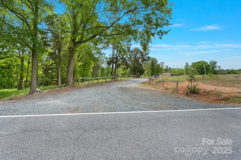 10016 Morgan Mill Rd, Monroe, NC 28110