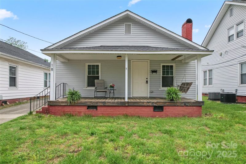 18 Douglas Ave NW, Concord, NC 28025