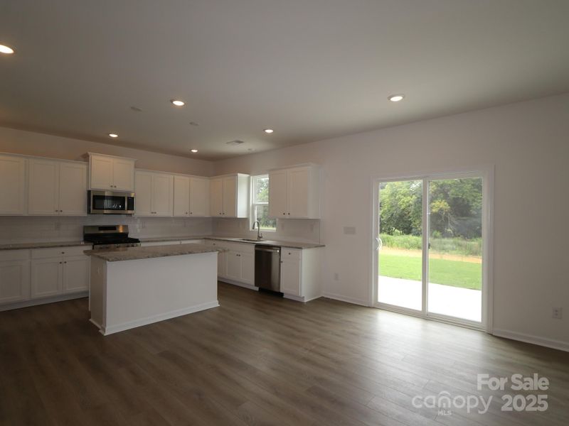 1215 Fremont Dr, Wingate, NC 28174