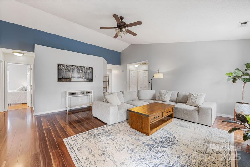 12628 Waterfall Pl, Charlotte, NC 28278