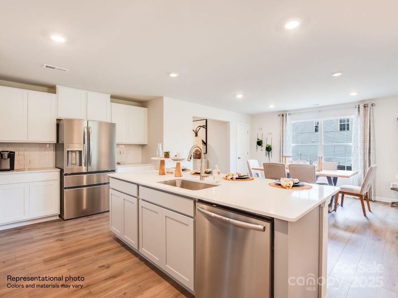 12103 Devon Square Ct, Charlotte, NC 28262
