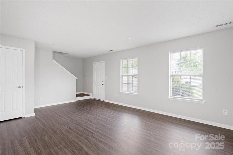 1427 Nature Pl, Charlotte, NC 28214