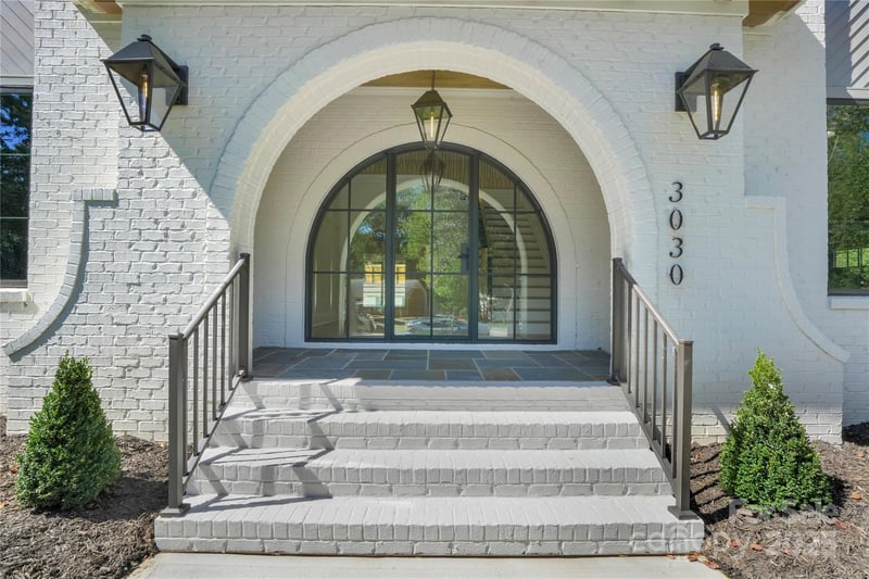 3030 Brookridge Ln, Charlotte, NC 28211