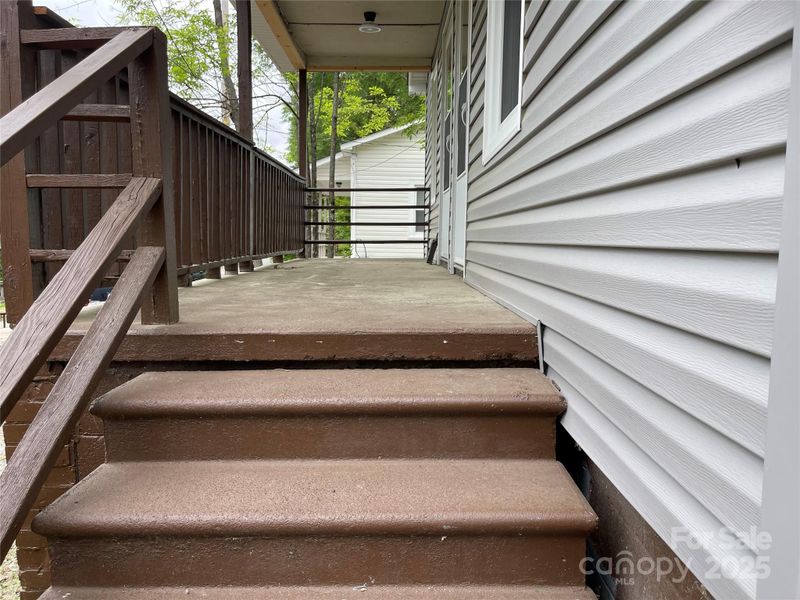 215 Mahan St SW, Concord, NC 28025