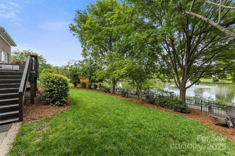 7811 Compton Ct, Charlotte, NC 28270