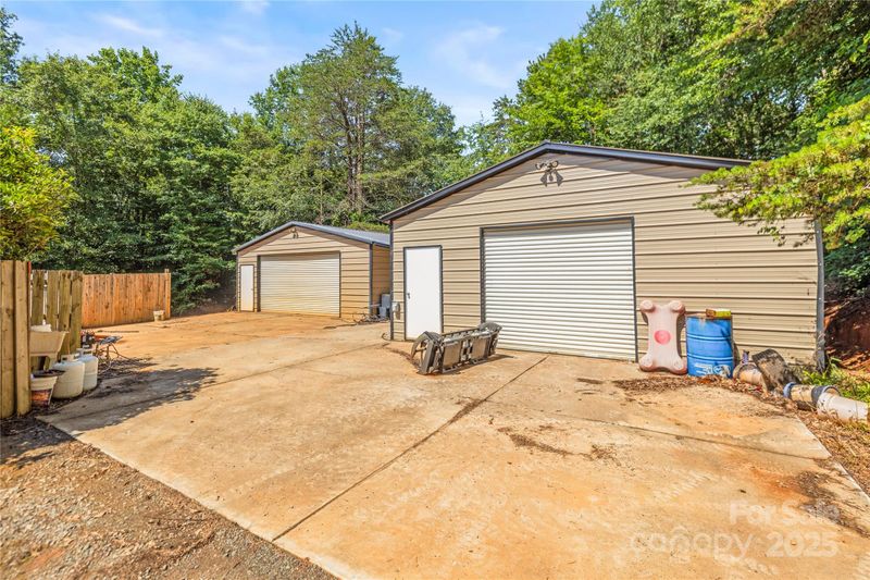 1005 Caldon Dr, Stanley, NC 28164