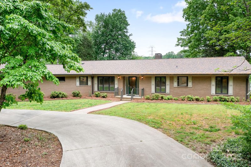 4798 Lynwood Rd, Sherrills Ford, NC 28673