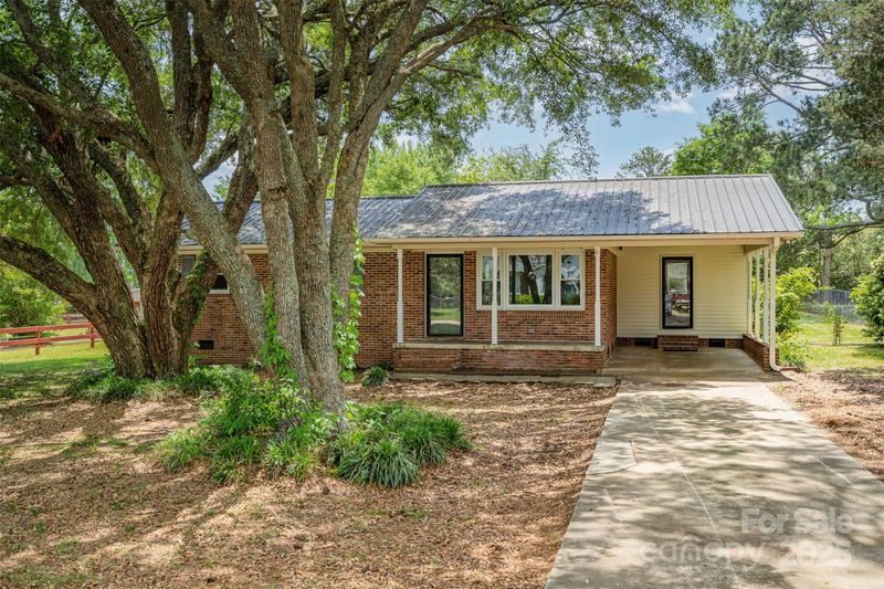 102 Erwin St, Chester, SC 29706