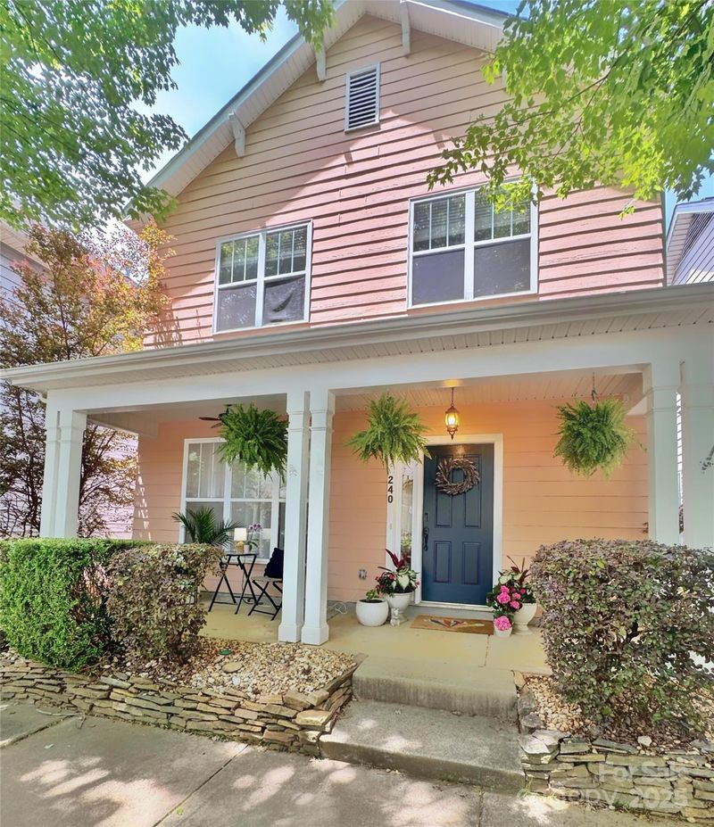 240 Faust Rd, Davidson, NC 28036
