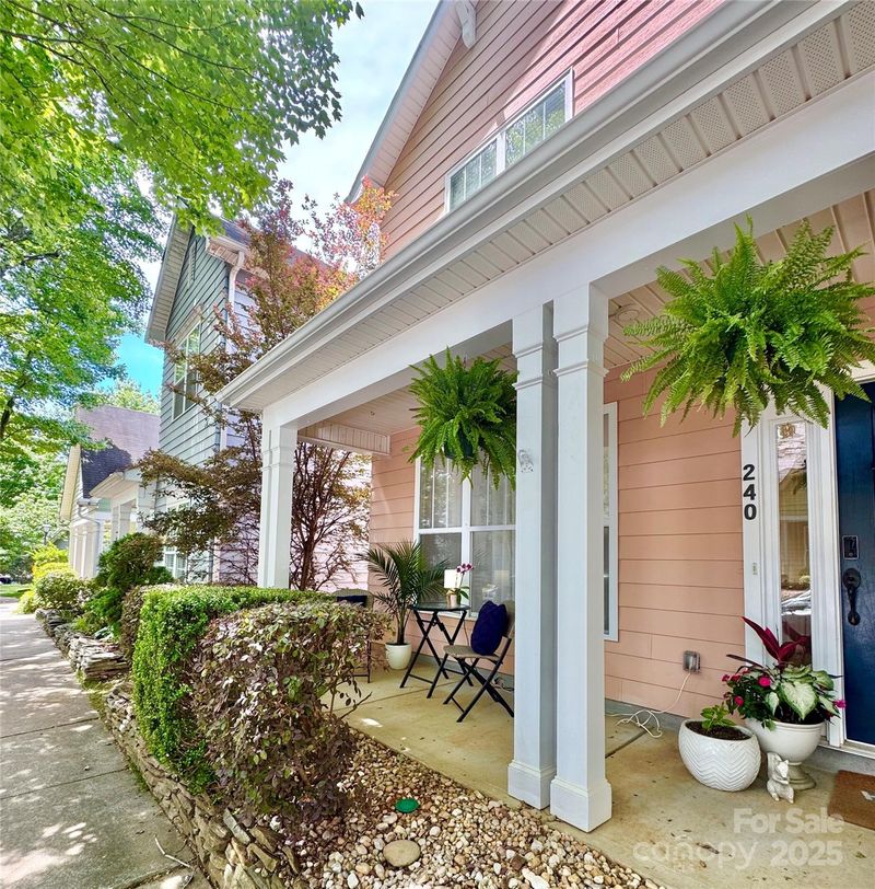 240 Faust Rd, Davidson, NC 28036