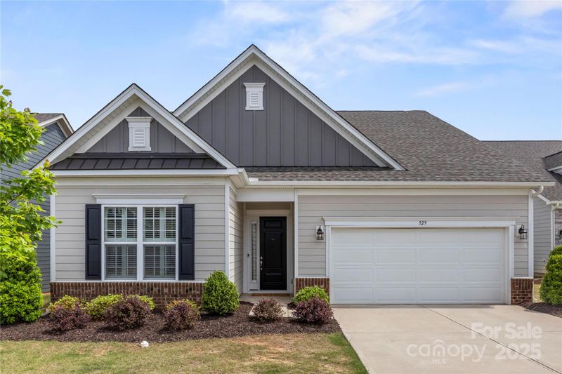 329 Brambling Ct, Wesley Chapel, NC 28110