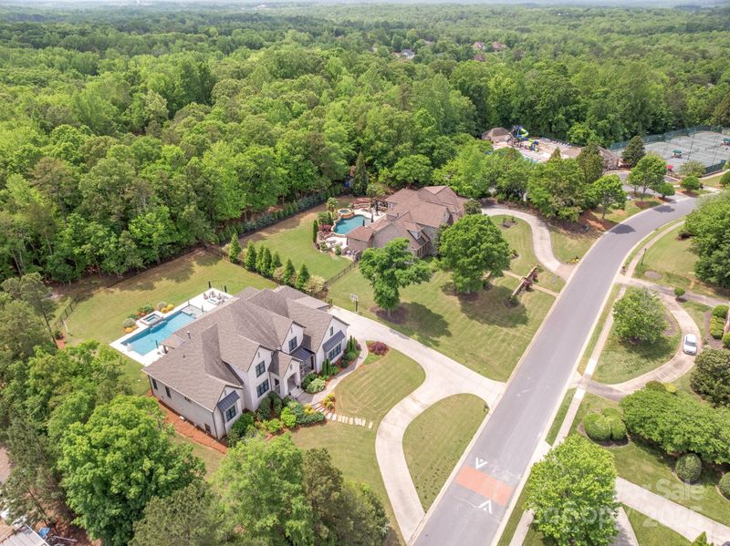 1045 Spyglass Ln, Waxhaw, NC 28173