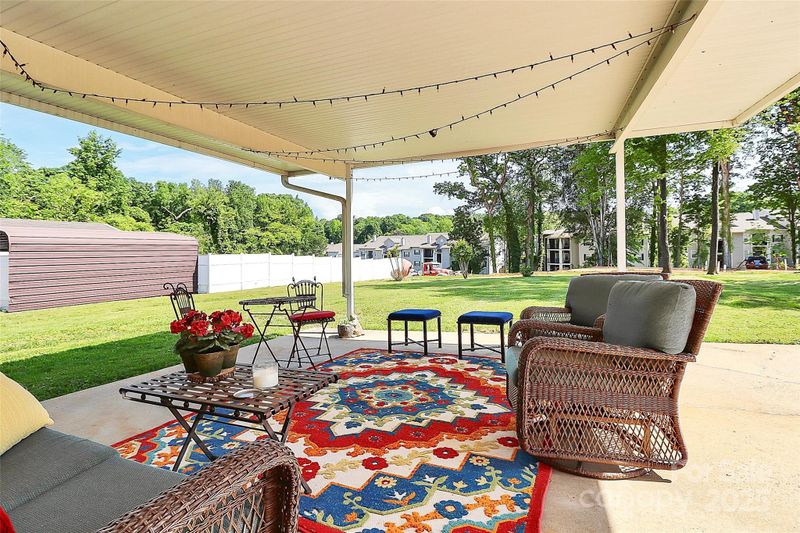 704 Kingman Dr, Charlotte, NC 28217