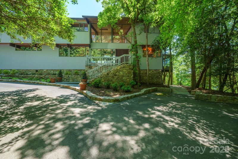 3165 Laurel Ridge Rd NW, Hickory, NC 28601