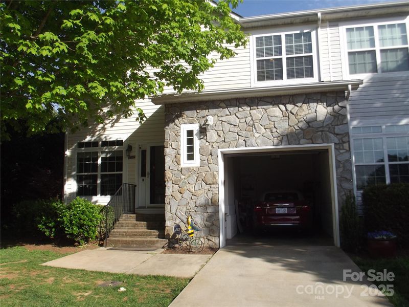 1502 Mulberry Ridge Dr #1, Newton, NC 28658