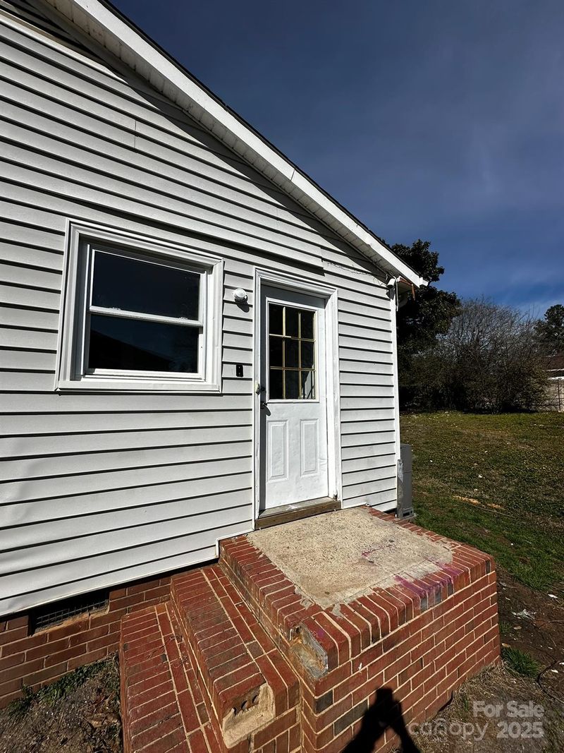 3048 Marigold Ln, Gastonia, NC 28052