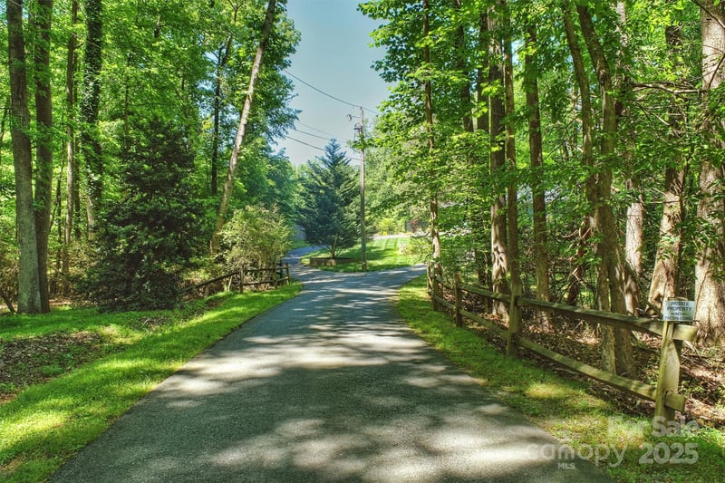 6108 Phyliss Ln, Mint Hill, NC 28227