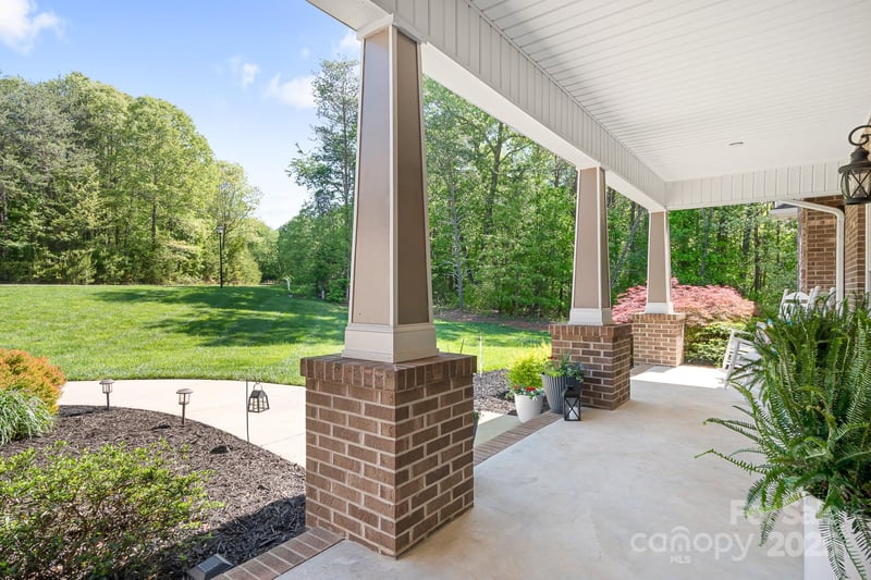 730 Oak Ridge Farms Cir #14, Newton, NC 28658
