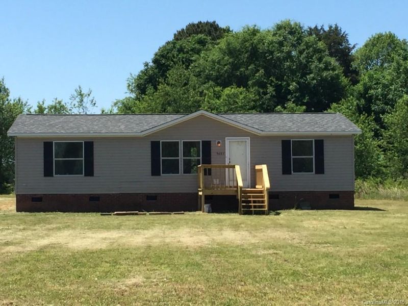 5027 Suncrest Farms Ln, Crouse, NC 28033